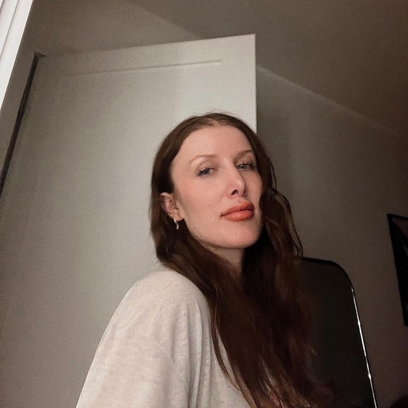 Meet the seller ☺️👋🏼✨ - Picture 5 of 5